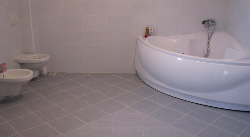 Casa Renti Hotel Novaci-Străini Room photo